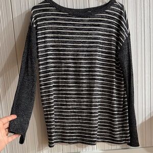 GAP Black and White Striped Long Sleeve Top